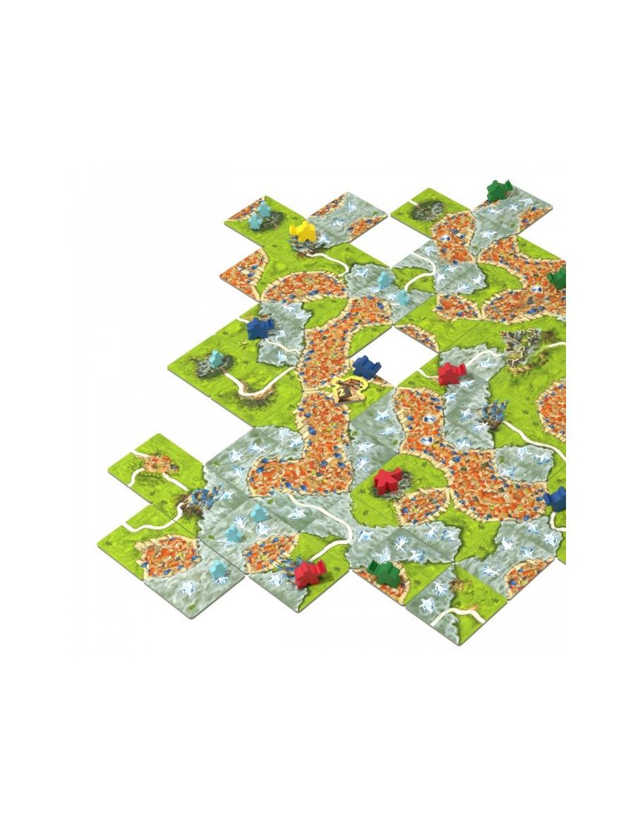 Niebla en Carcassonne  - Esta edición completamente independiente, pero compatible con el juego clásico original Carcassonne, cu