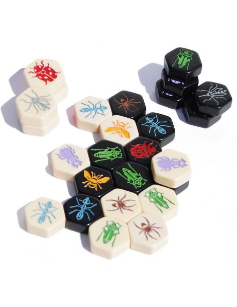 Hive (Inglés, Francés, Alemán)  - El objetivo es simple: rodea y atrapa a la abeja reina enemiga rodeándola con tus piezas de ju 2