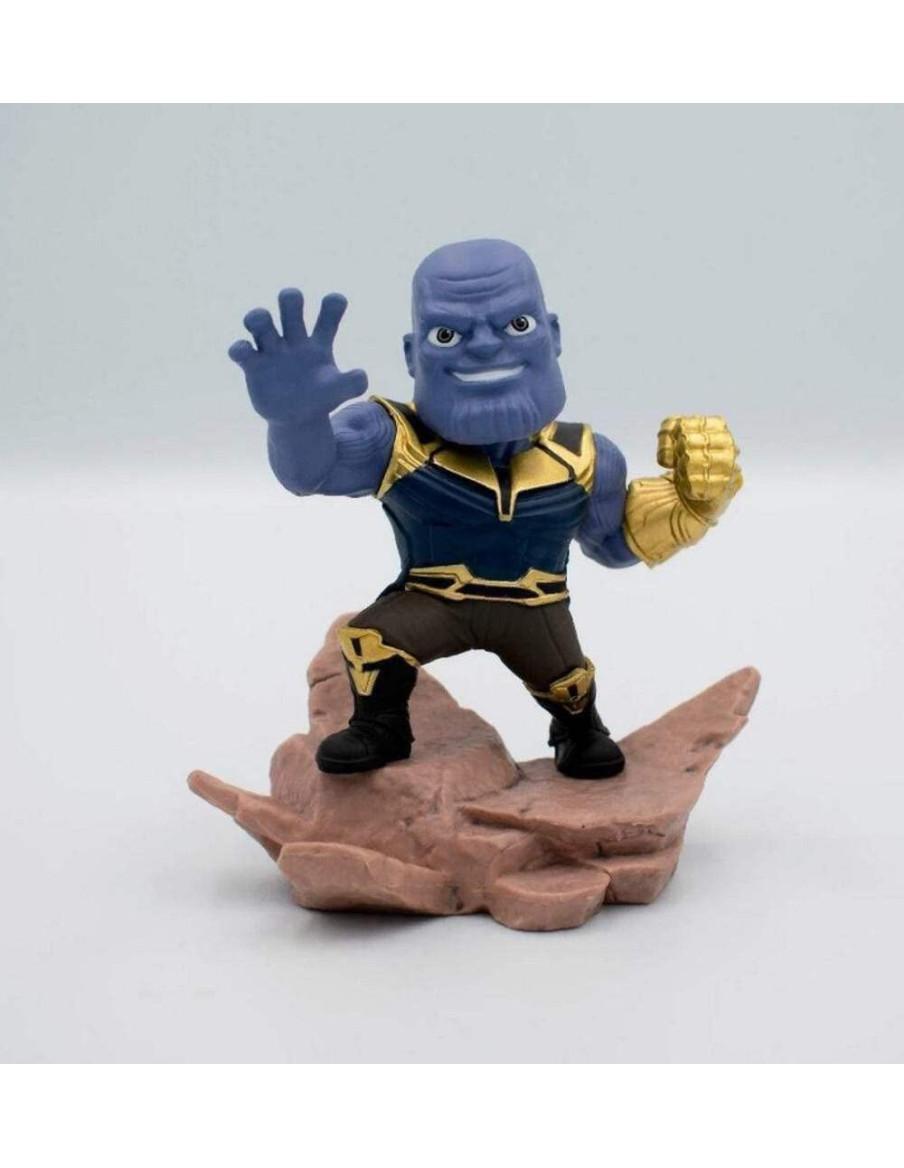Figura Thanos. Vengadores Infinity War. MARVEL  - Figura del épico villano de Marvel. Aprox 15cm de altura