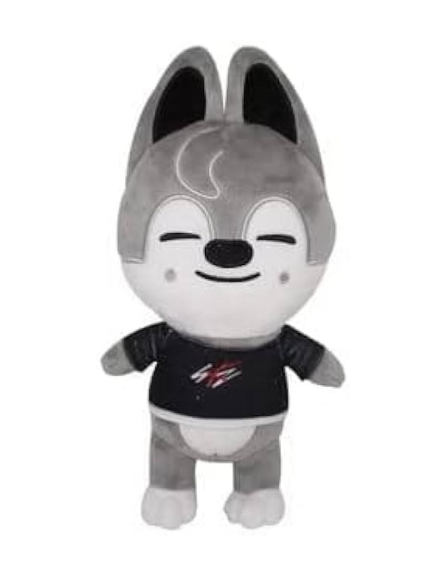 Peluches Skzoo - STRAY KIDS  - 

Skzoo Plush
Versions: 
Wolf - Bangchan.
Chick - Felix.
Puppy -  Seungmin.
Weasel - Hyunjin

