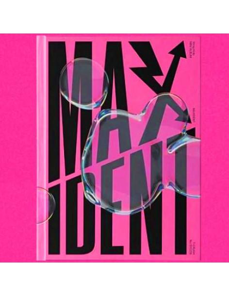 STRAY KIDS - Maxident (7th Mini Album)  - 
Versiones: T-Crush (fondo rosa), Heart (fondo negro)
Contenido: 

- 1 Libro de fotogr 2